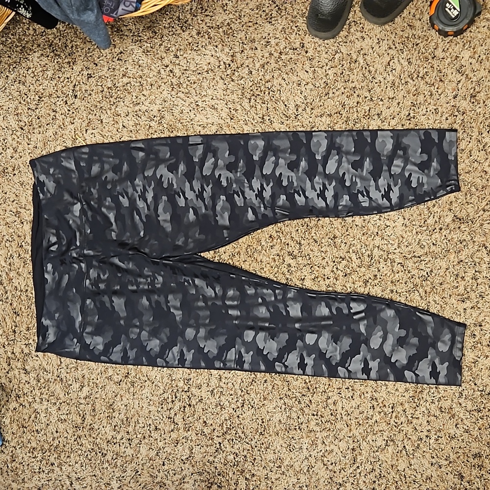 Vera Wang Leggings